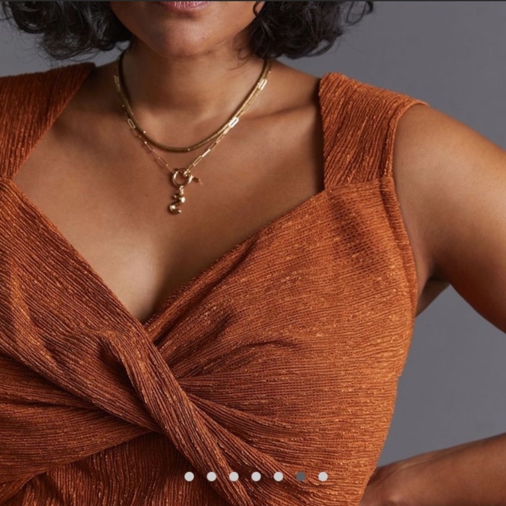 🎉HPx2!!🥳NEW Anthro Twist Front Shimmer Tank - Picture 5 of 14